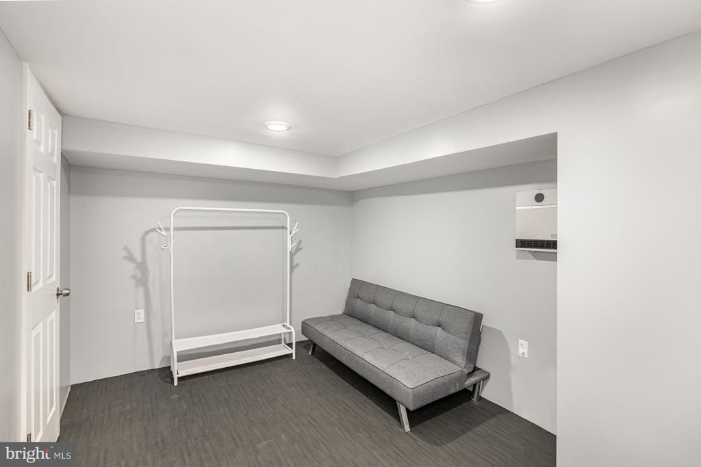 130 S 11TH STREET