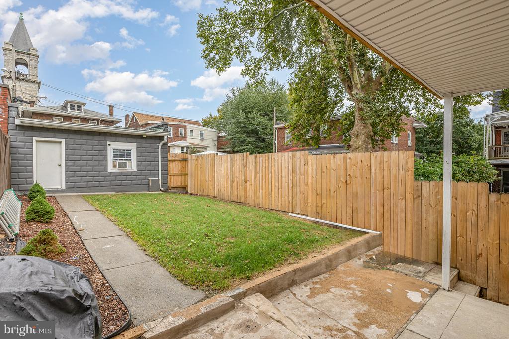 130 S 11TH STREET