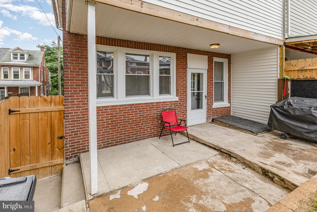 130 S 11TH STREET
