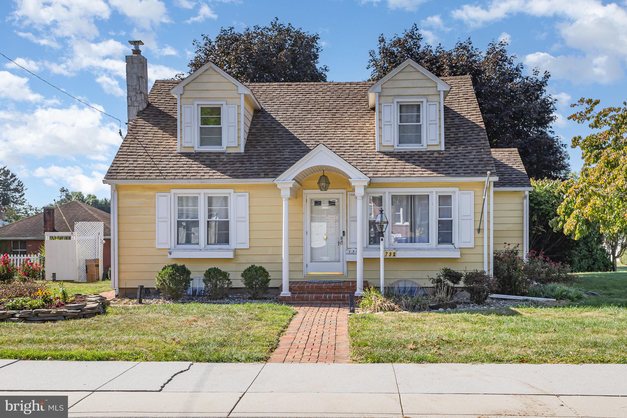 732 E GUILFORD STREET