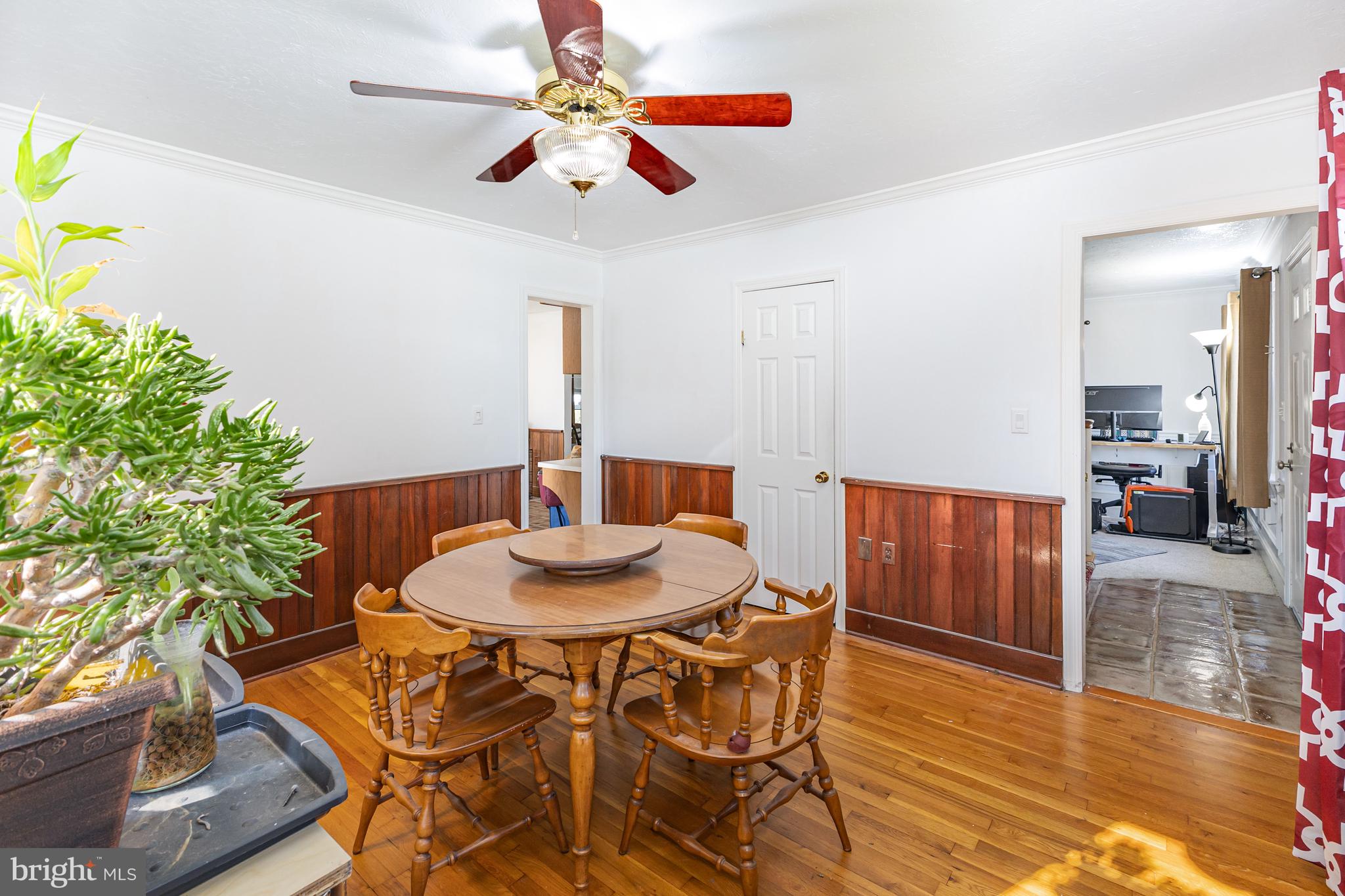 732 E GUILFORD STREET