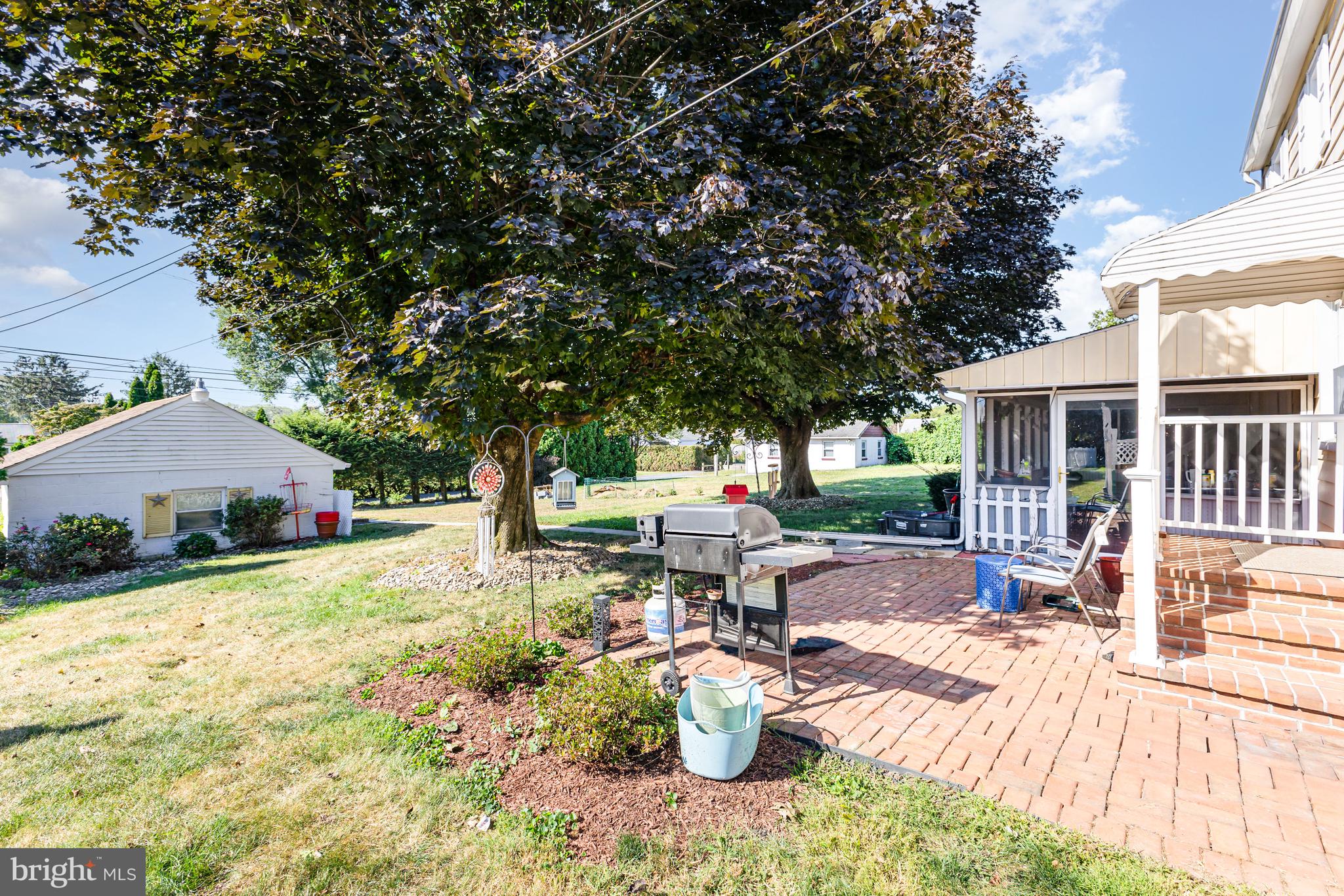 732 E GUILFORD STREET