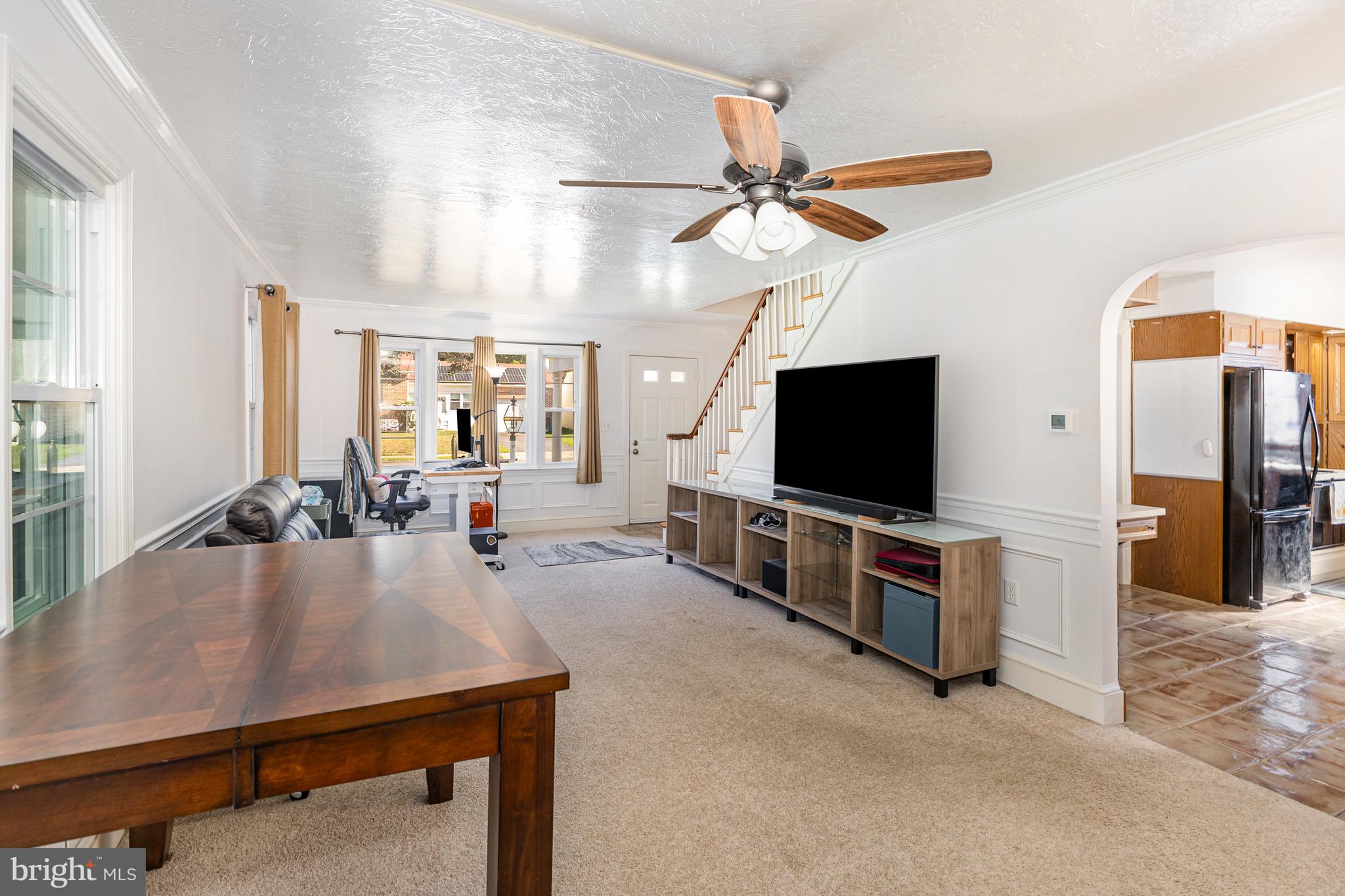 732 E GUILFORD STREET