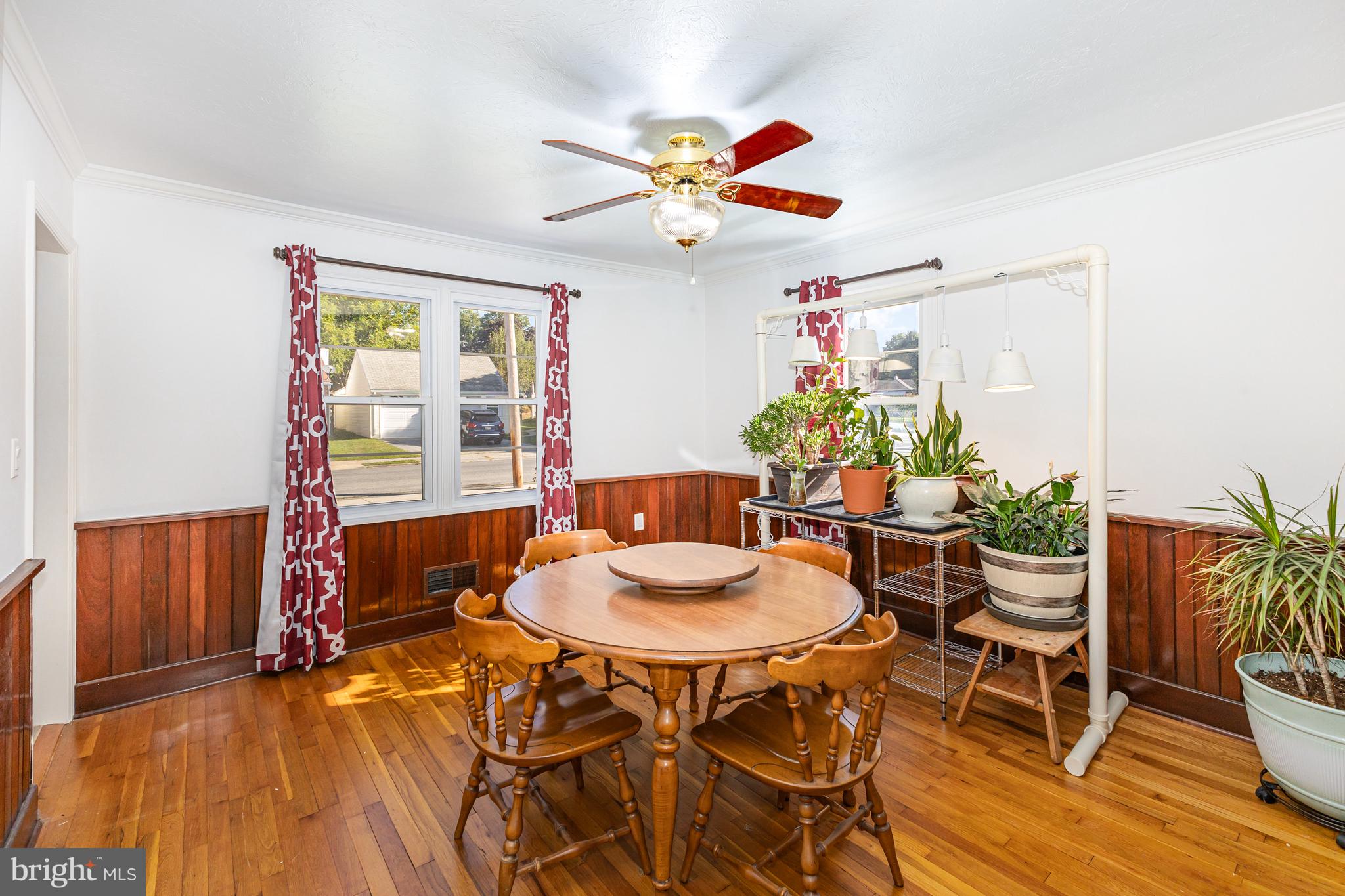 732 E GUILFORD STREET