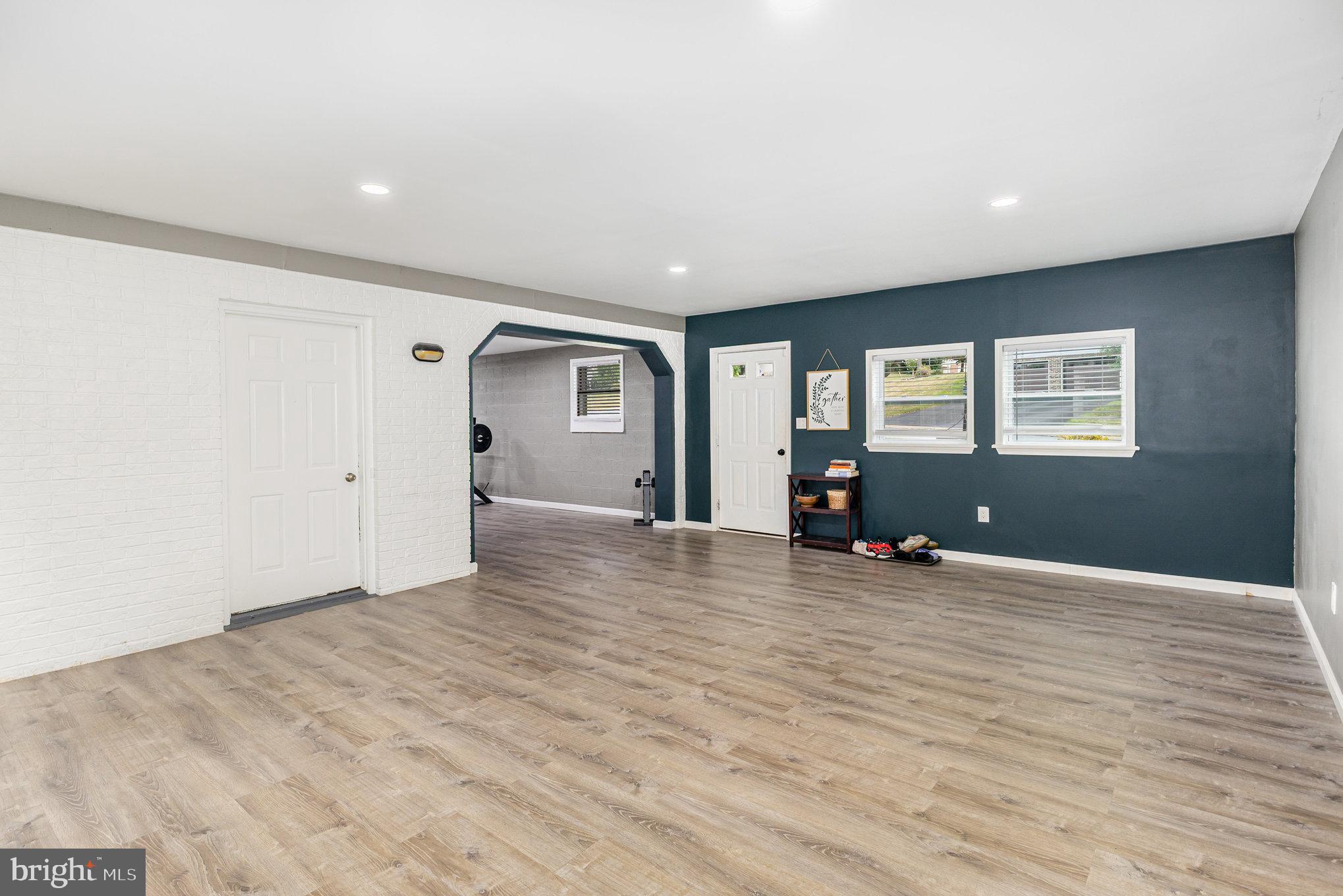 217 REDWOOD LANE