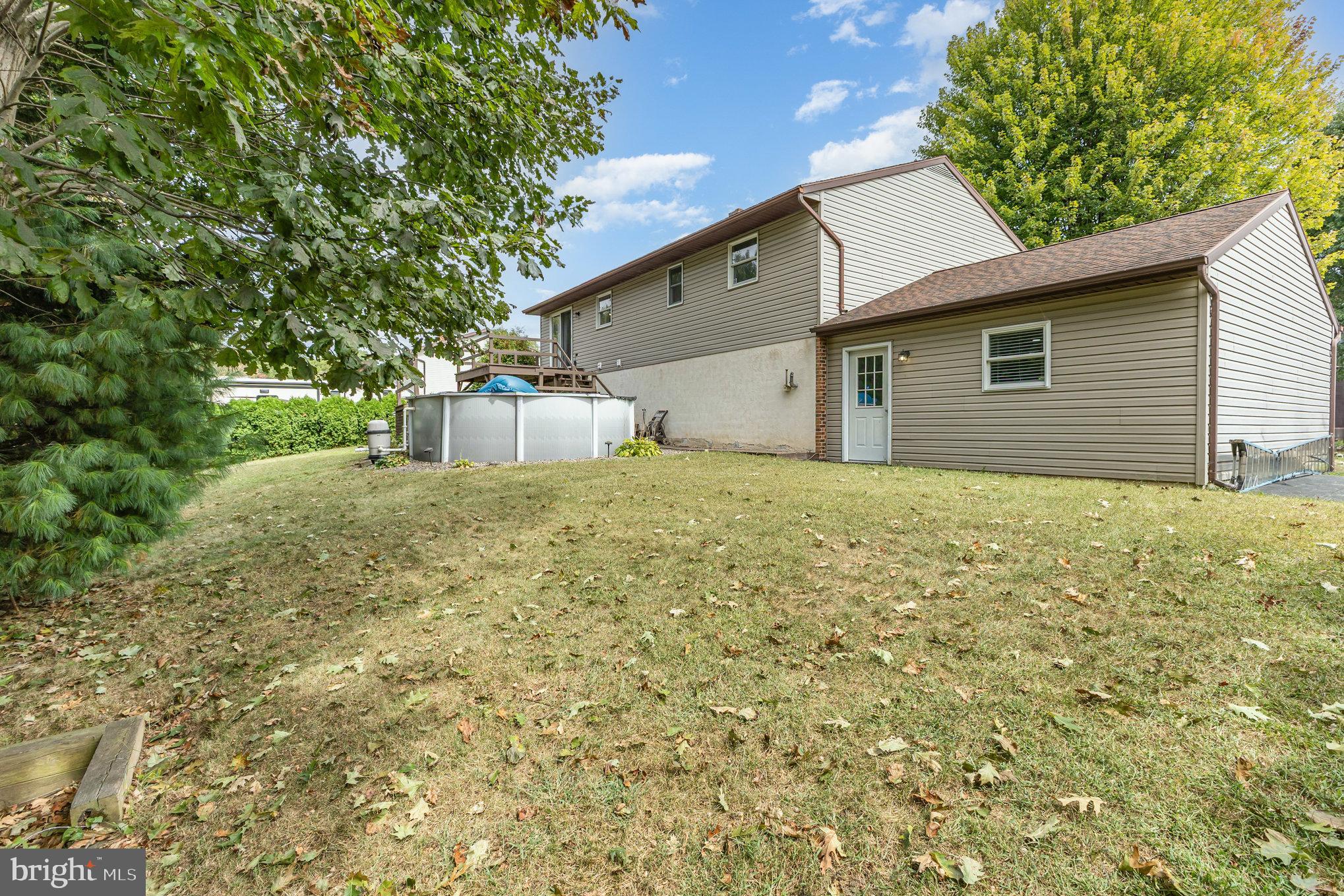 217 REDWOOD LANE