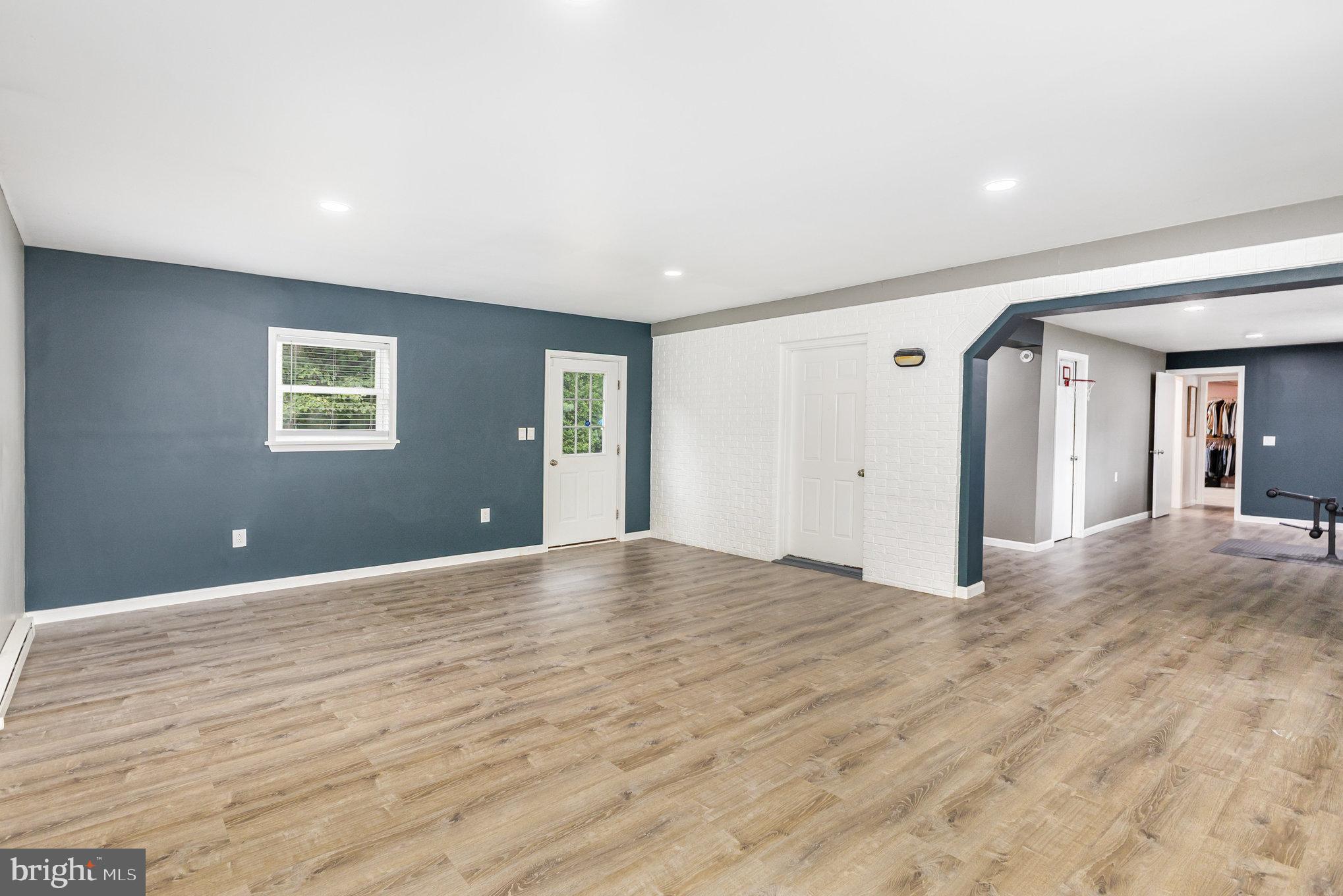 217 REDWOOD LANE