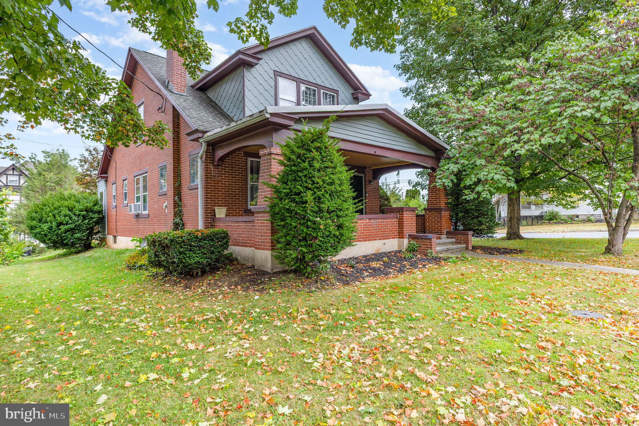 19 E WALNUT STREET