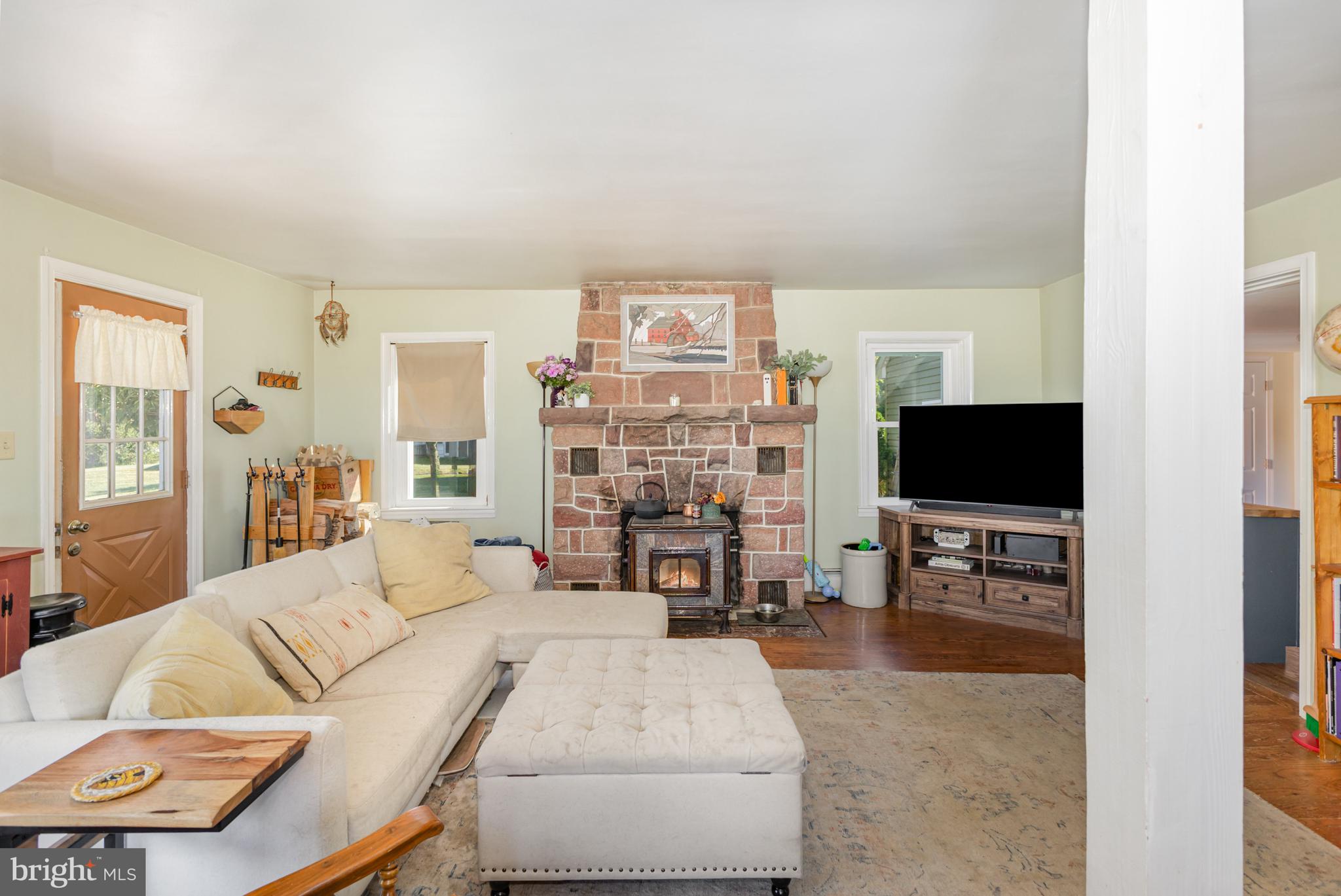 2215 COLEBROOK ROAD