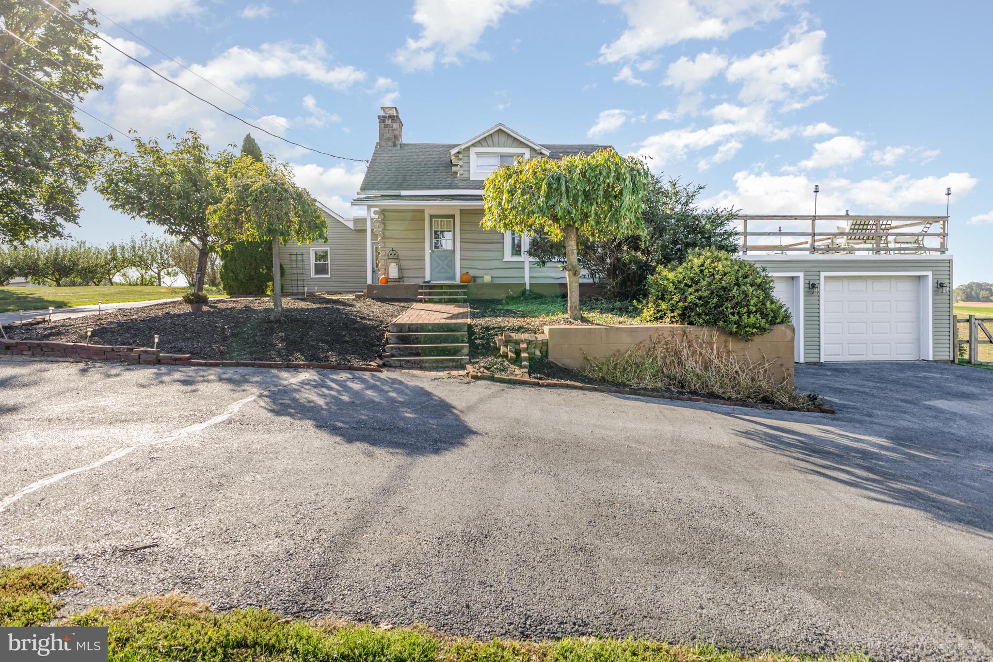 2215 COLEBROOK ROAD