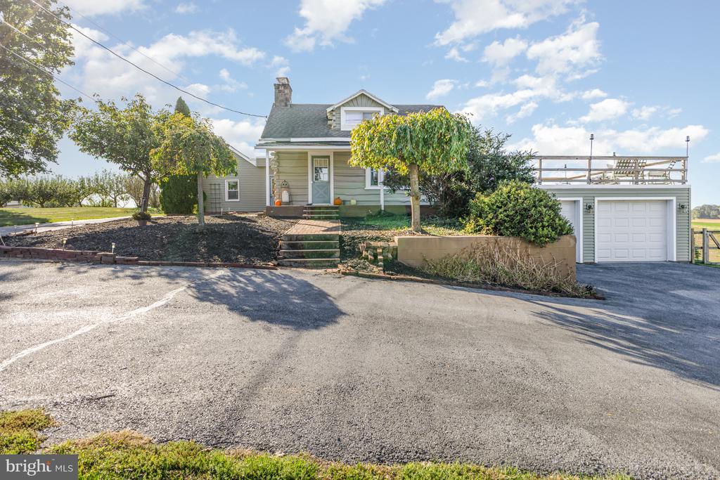 2215 COLEBROOK ROAD