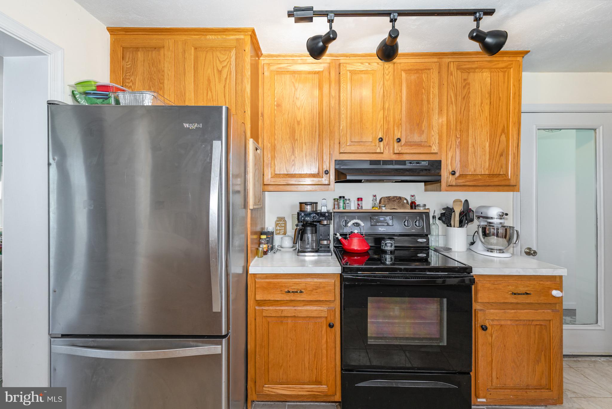 2215 COLEBROOK ROAD