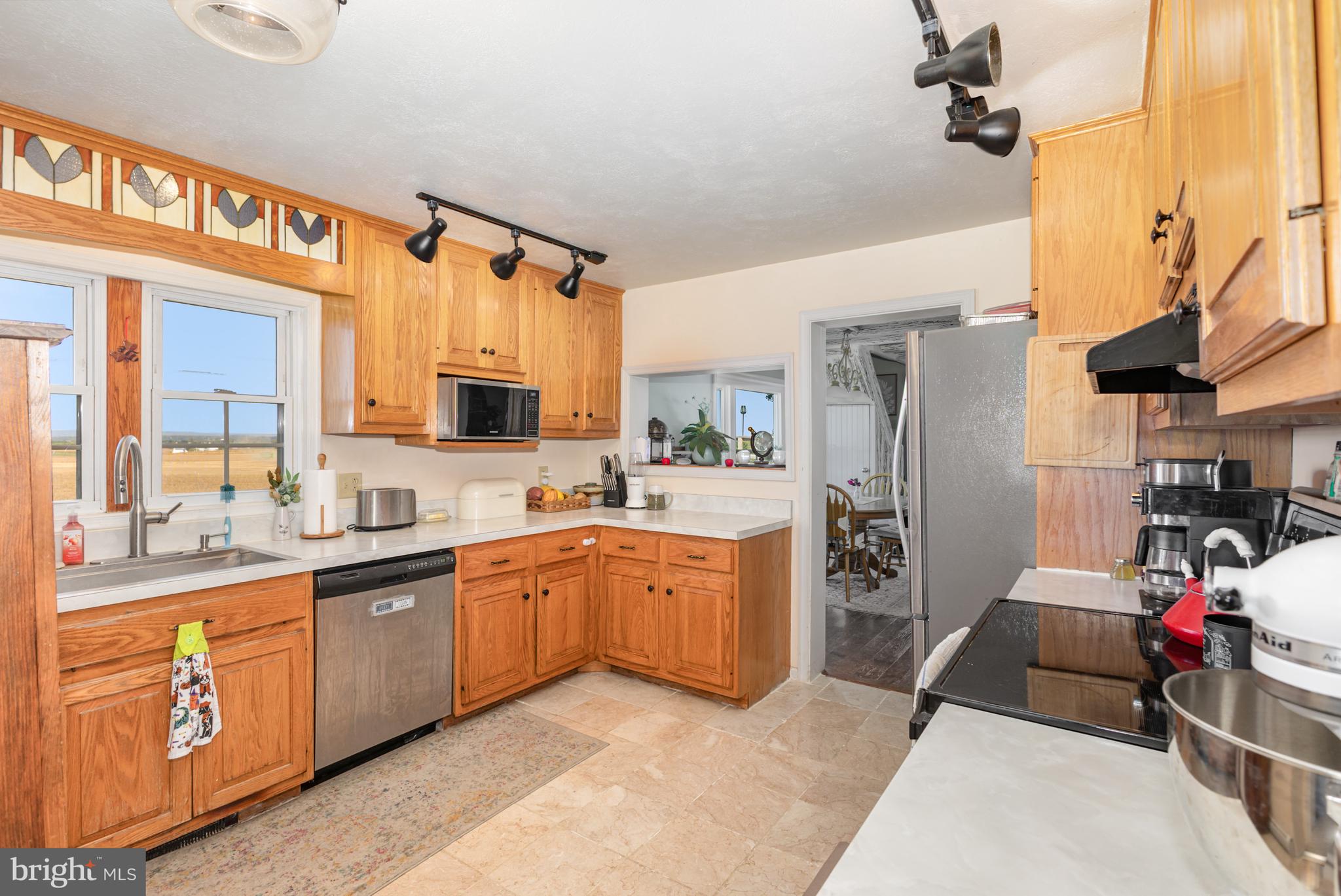 2215 COLEBROOK ROAD