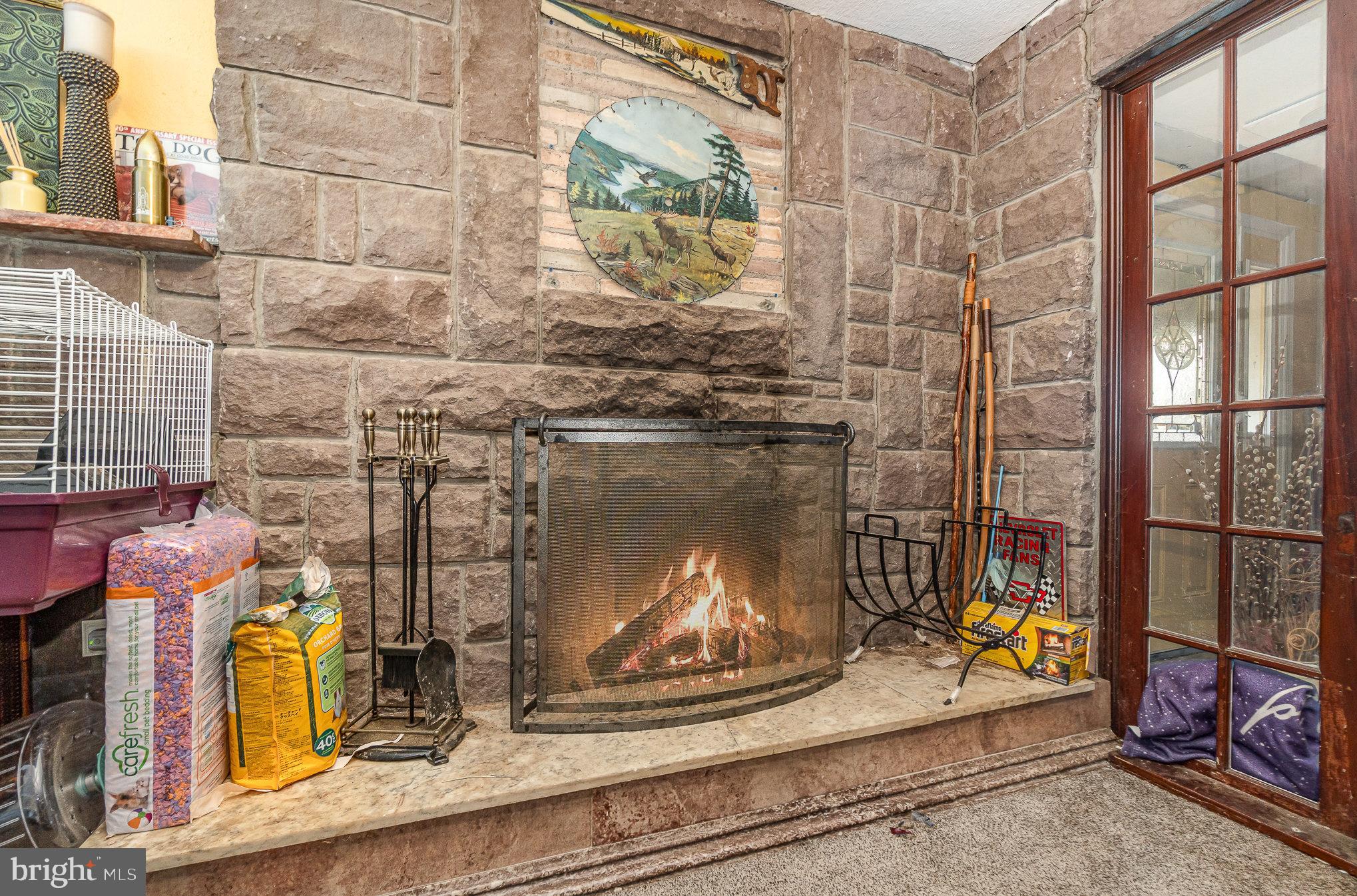 102 N 11TH AVENUE