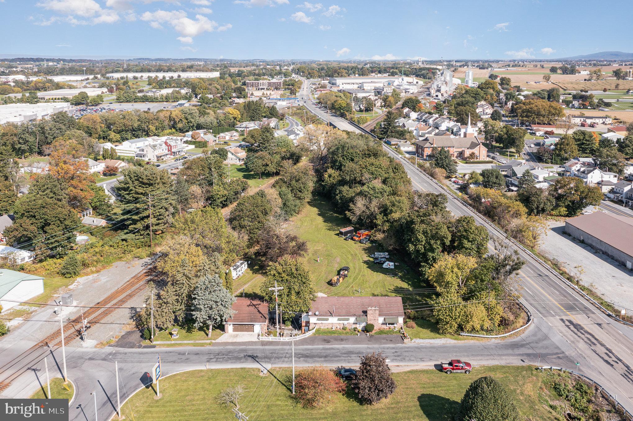 102 N 11TH AVENUE