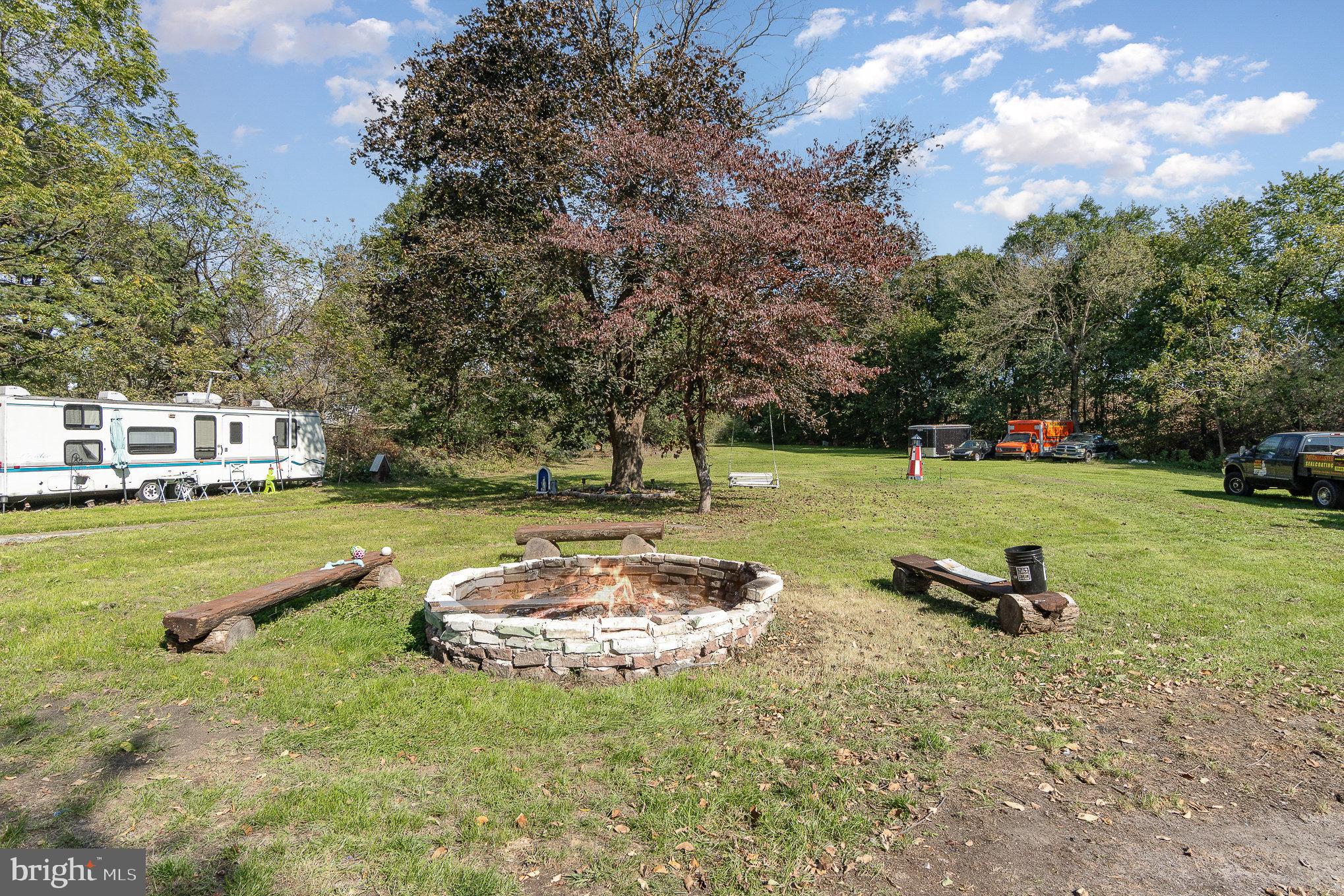 102 N 11TH AVENUE