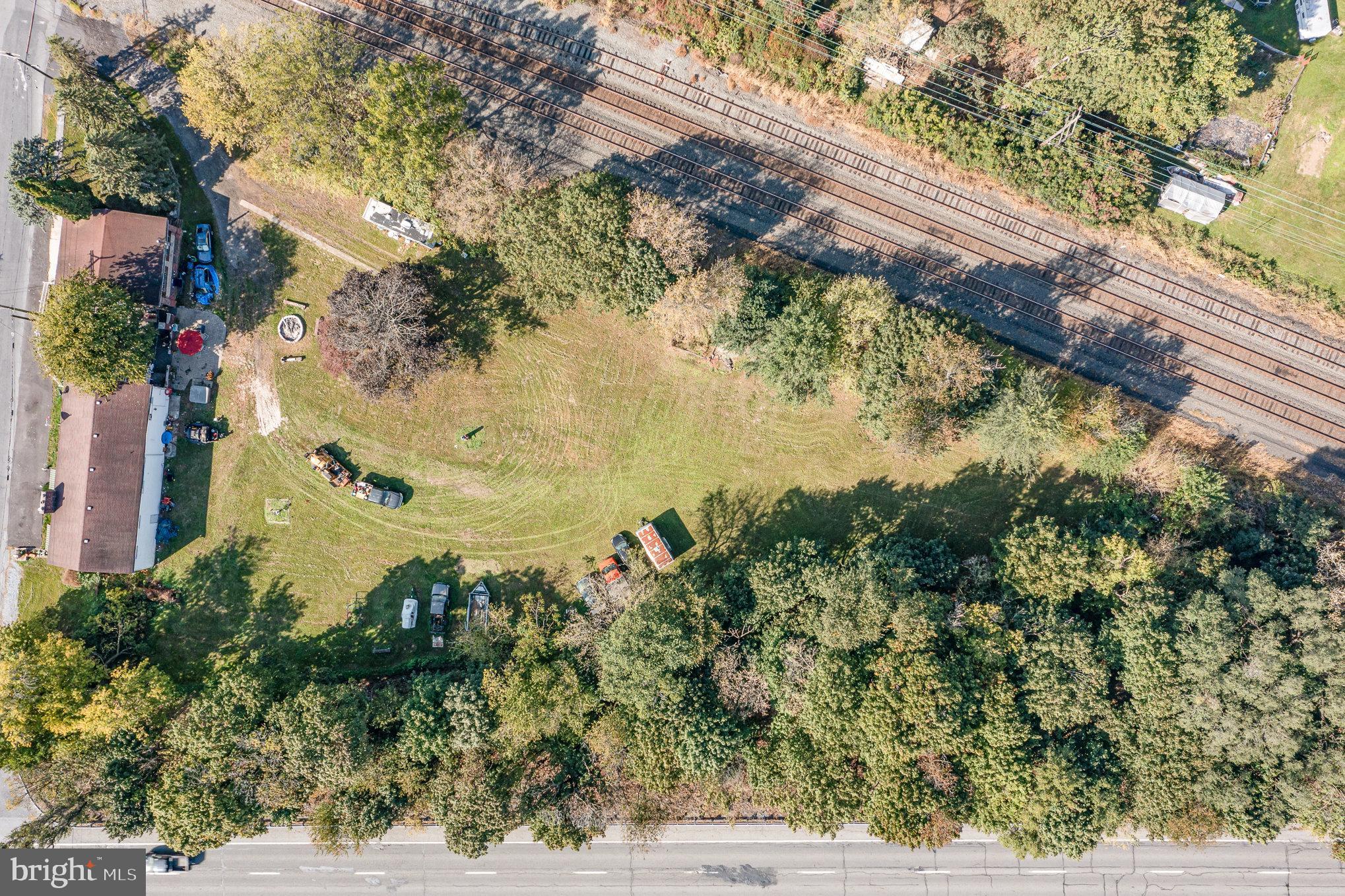 102 N 11TH AVENUE