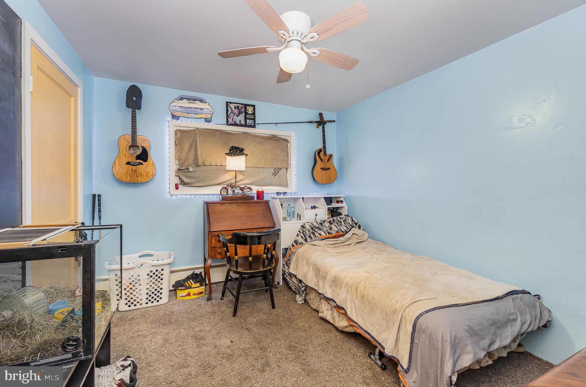 102 N 11TH AVENUE