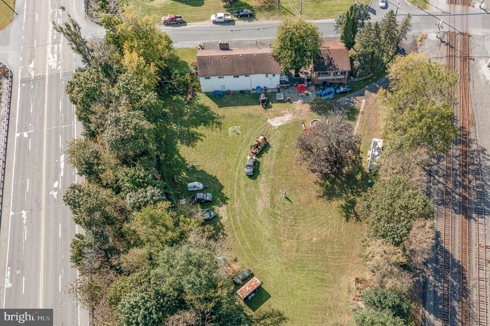102 N 11TH AVENUE