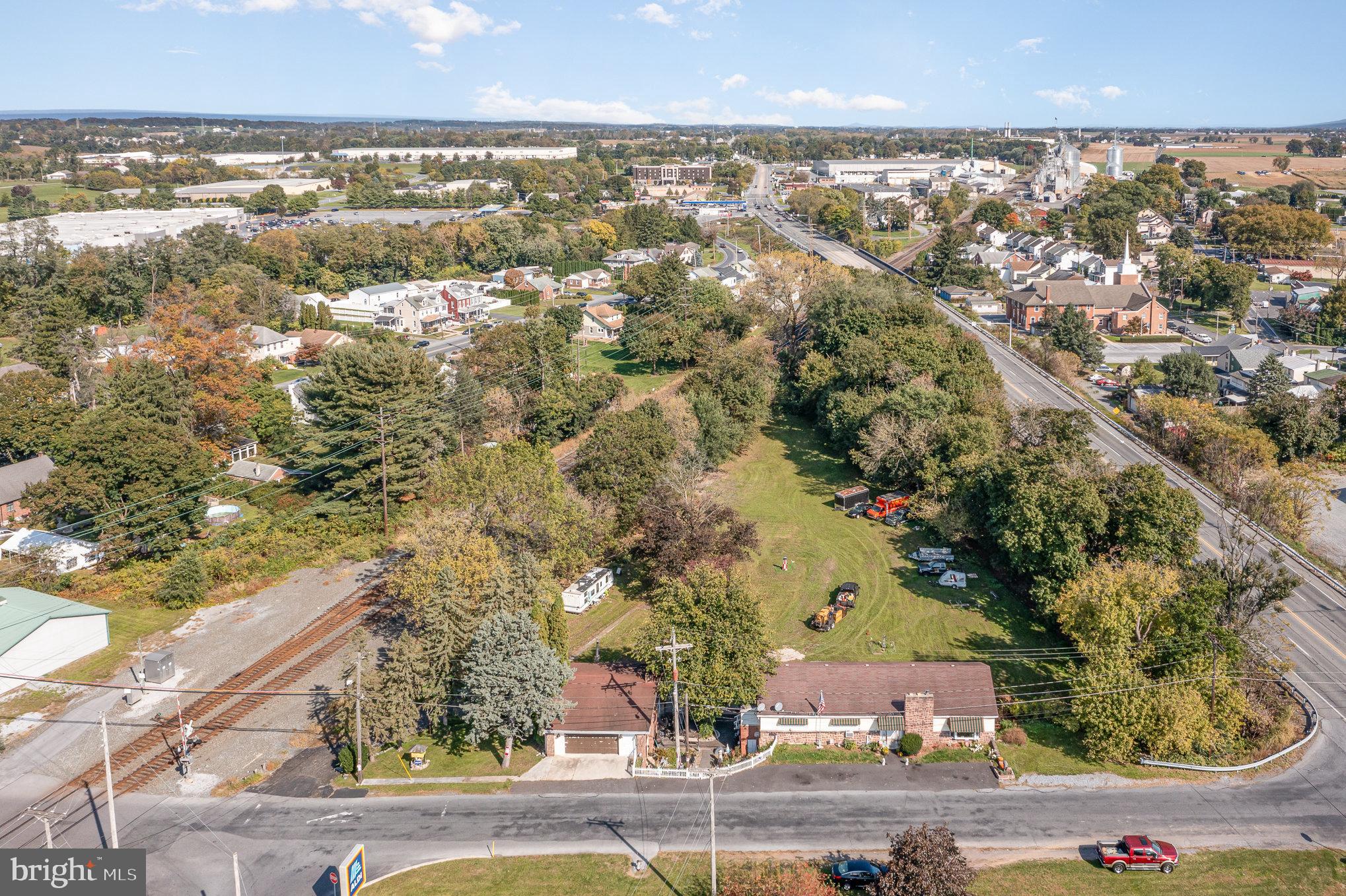 102 N 11TH AVENUE