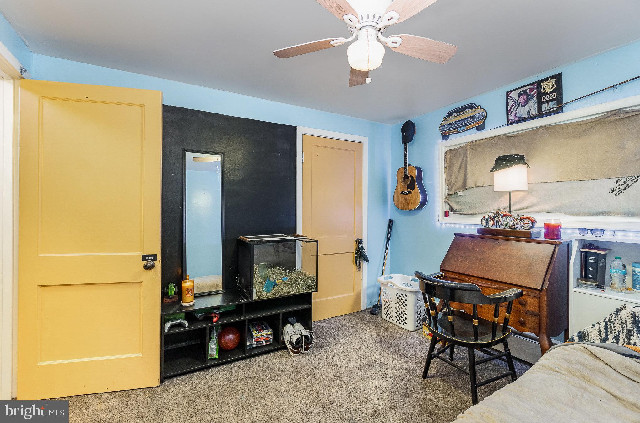 102 N 11TH AVENUE