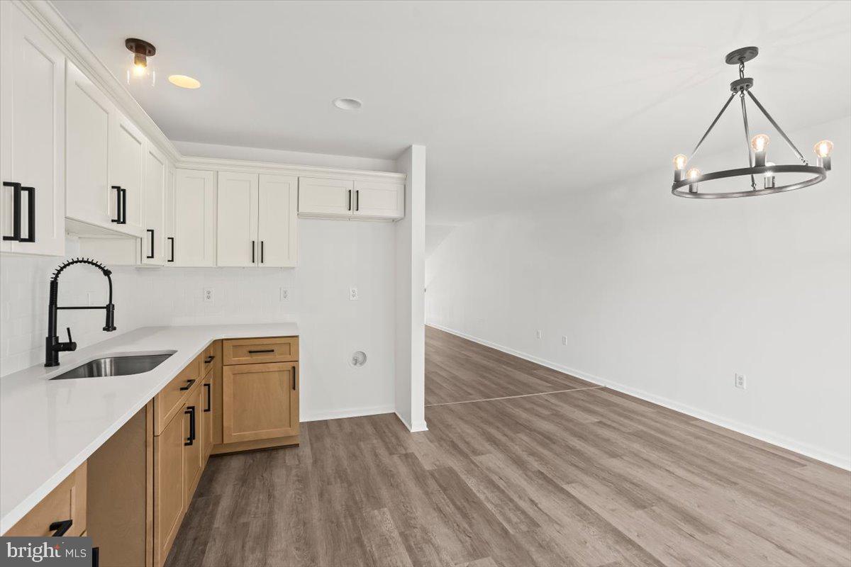 112 TWIN CREEKS DRIVE