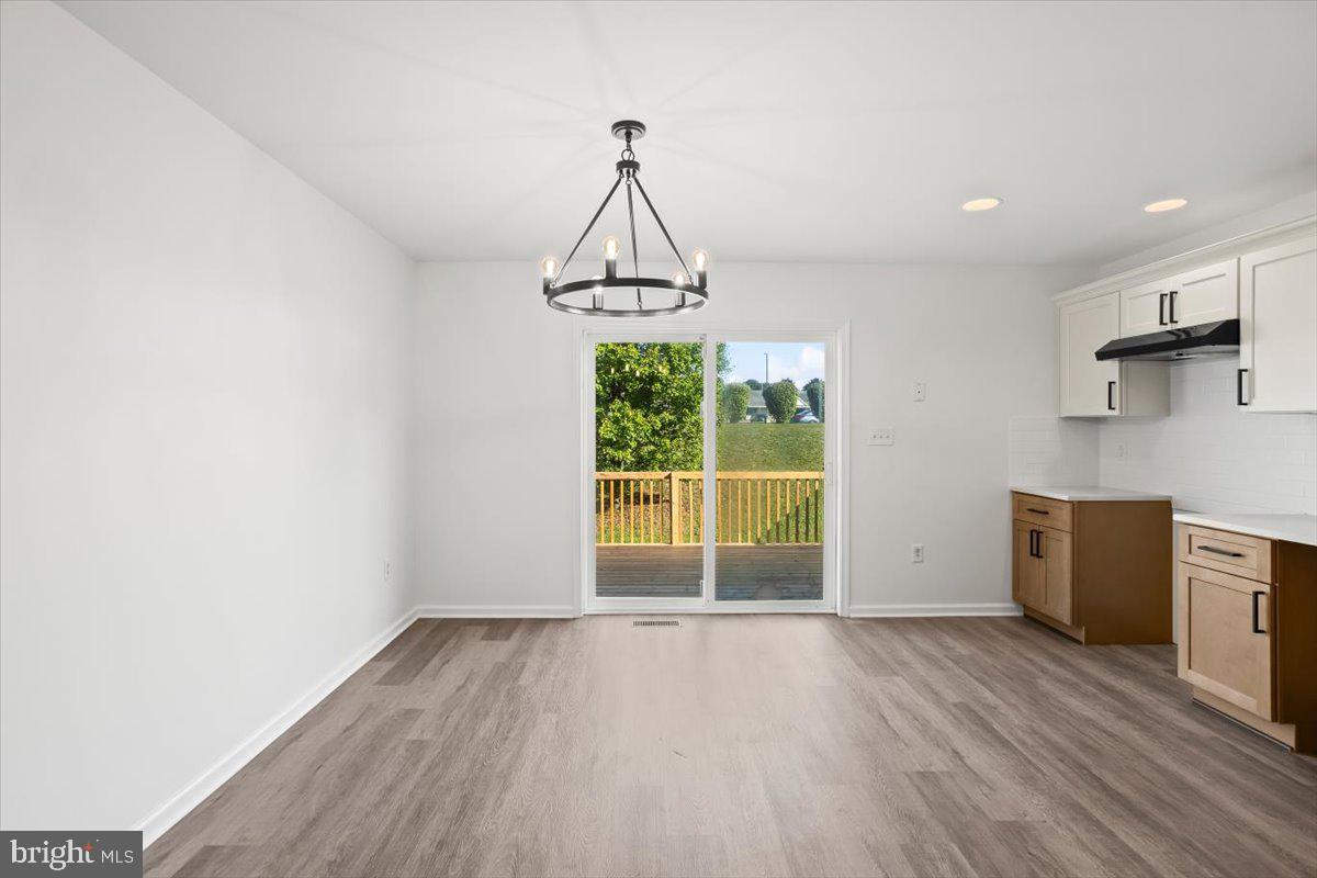 112 TWIN CREEKS DRIVE