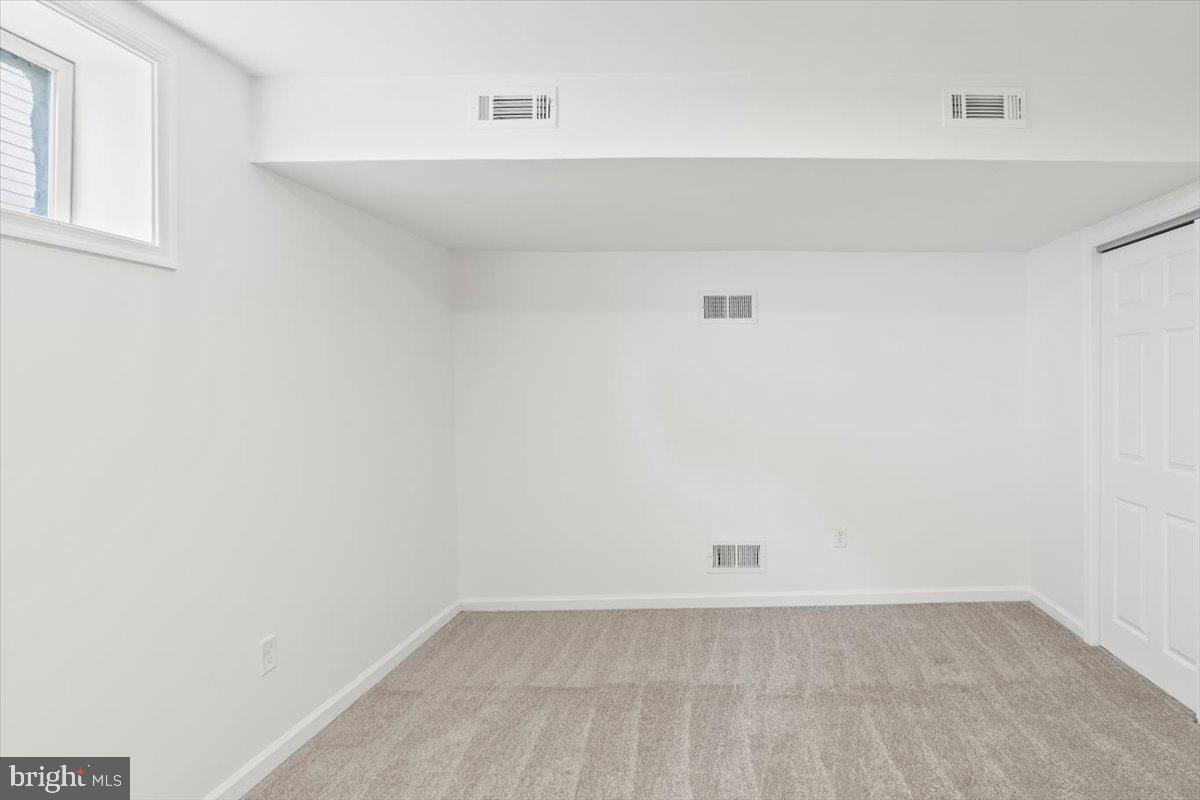 112 TWIN CREEKS DRIVE