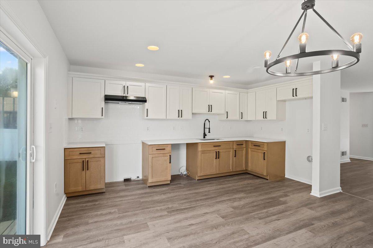 112 TWIN CREEKS DRIVE