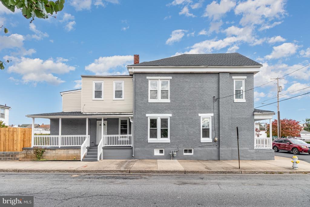1229 LEHMAN STREET