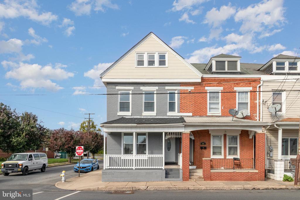 1229 LEHMAN STREET