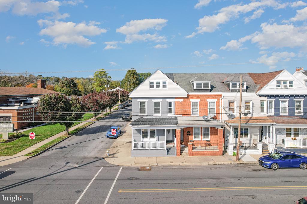 1229 LEHMAN STREET