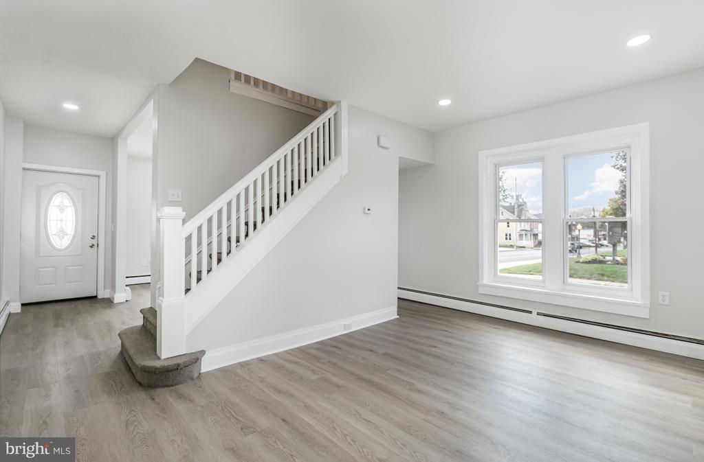 1229 LEHMAN STREET