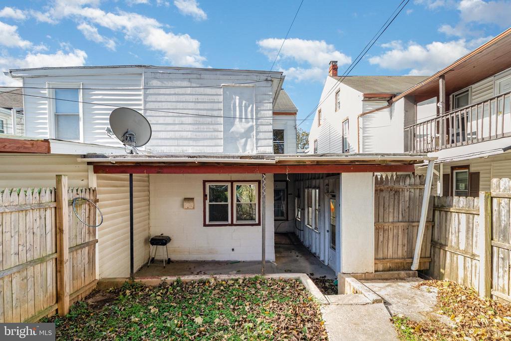 248 S 5TH STREET