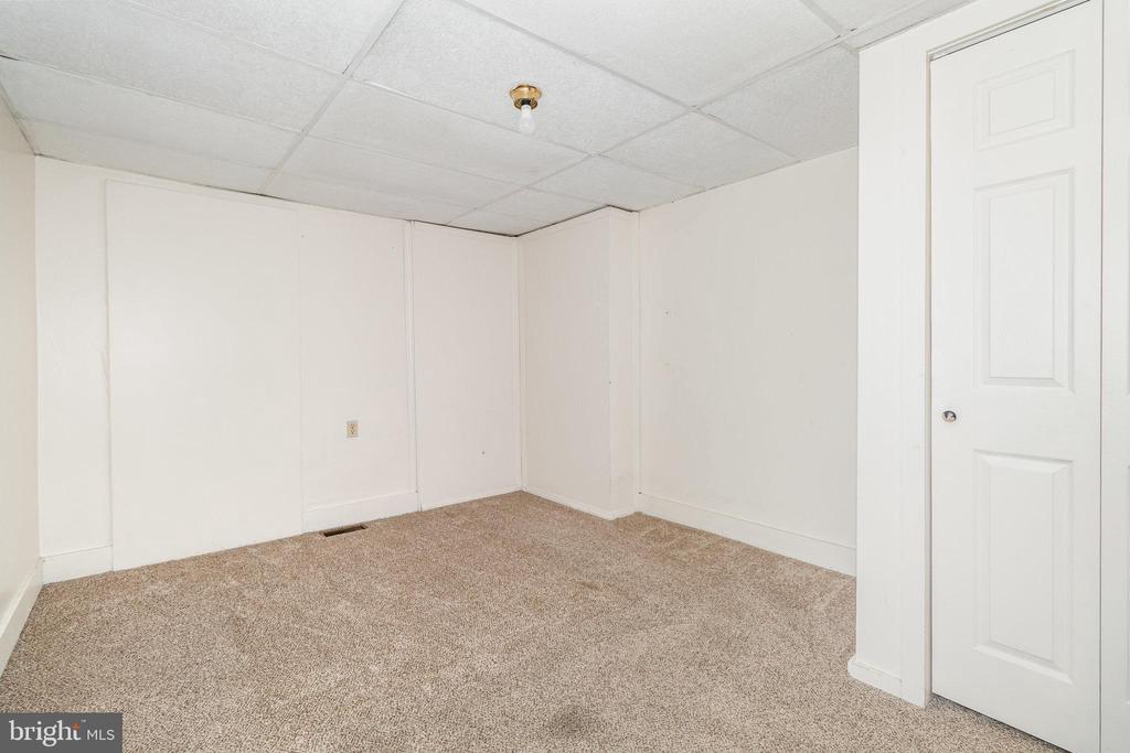 248 S 5TH STREET
