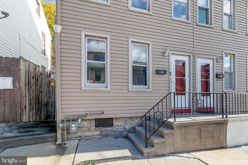 248 S 5TH STREET