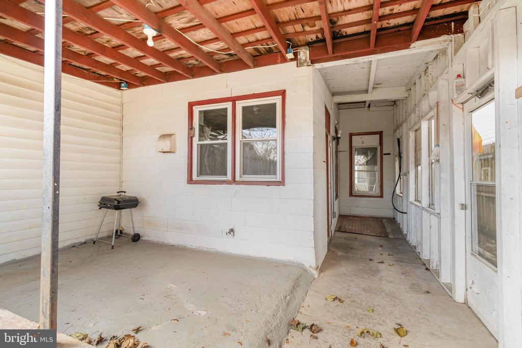 248 S 5TH STREET