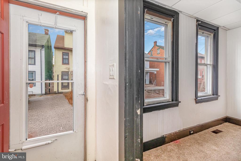 248 S 5TH STREET