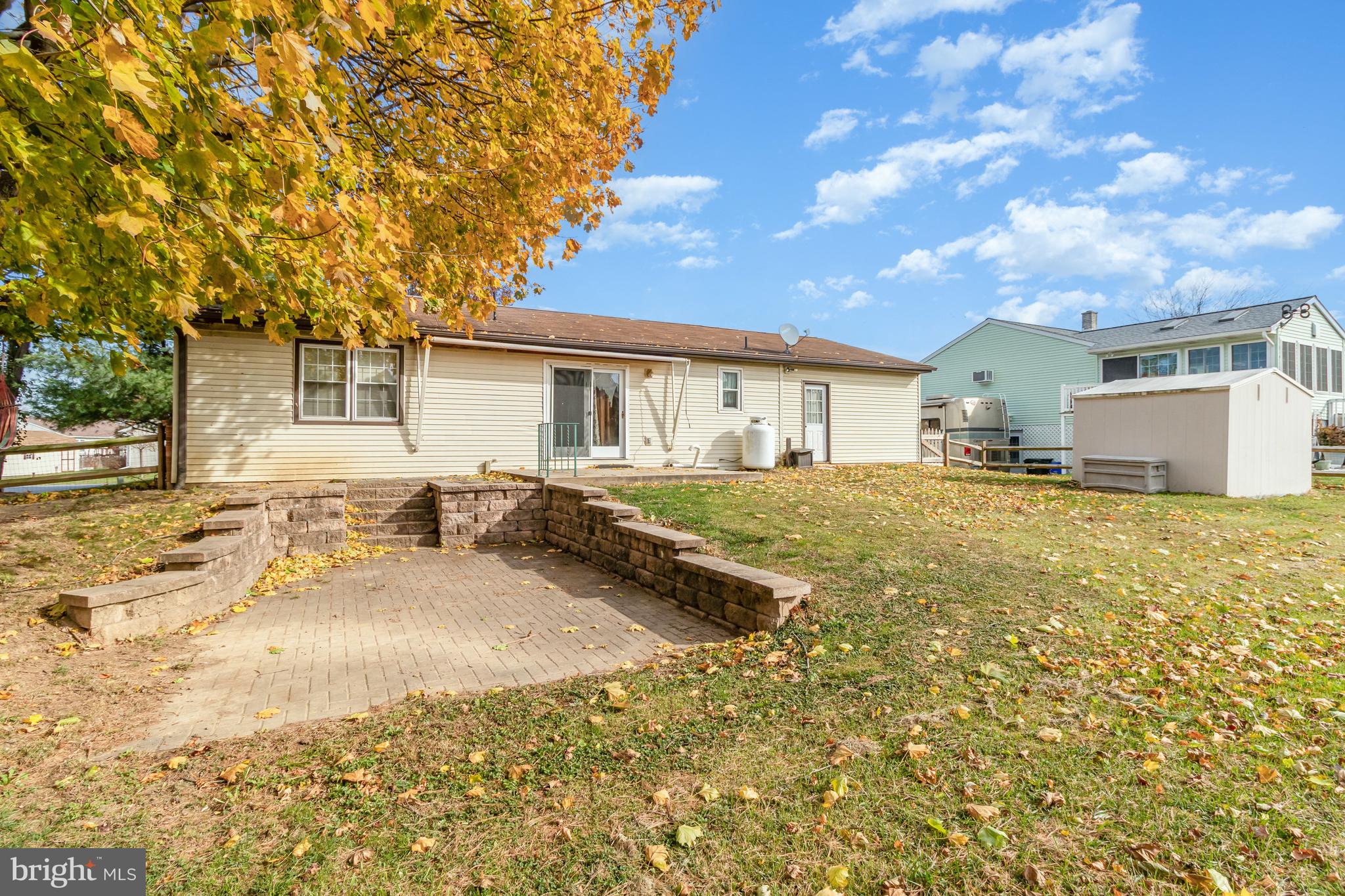 633 HENRY HOUCK LANE