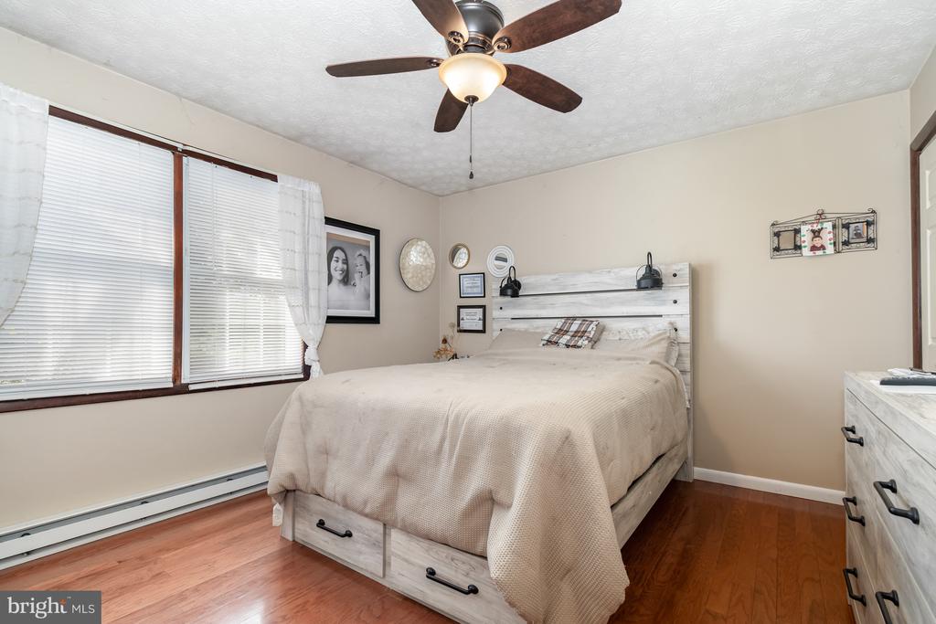 633 HENRY HOUCK LANE
