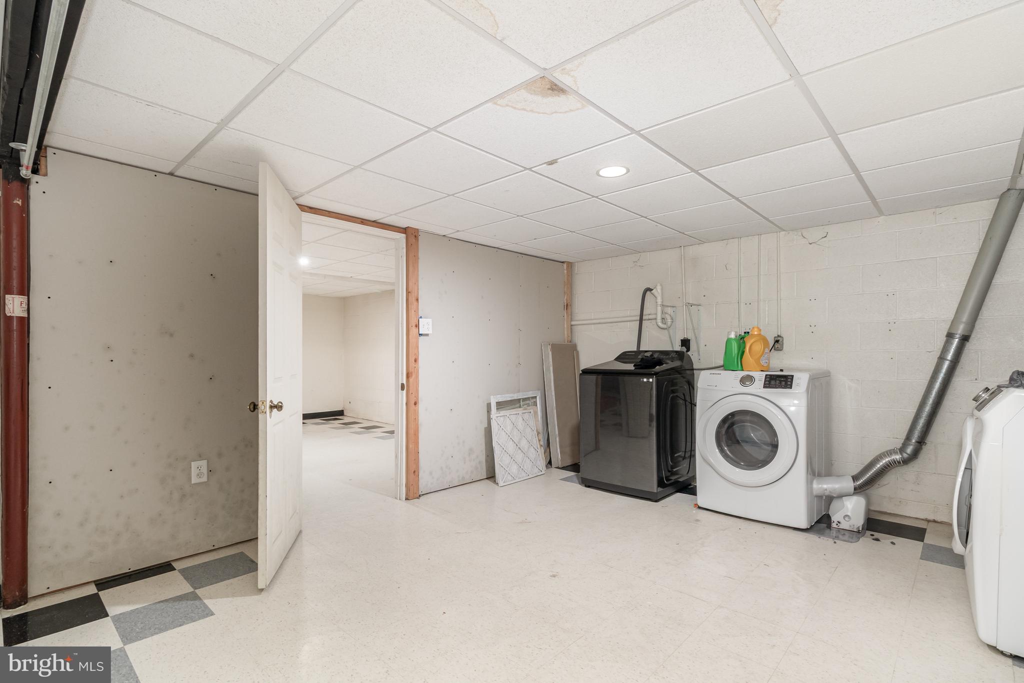 633 HENRY HOUCK LANE