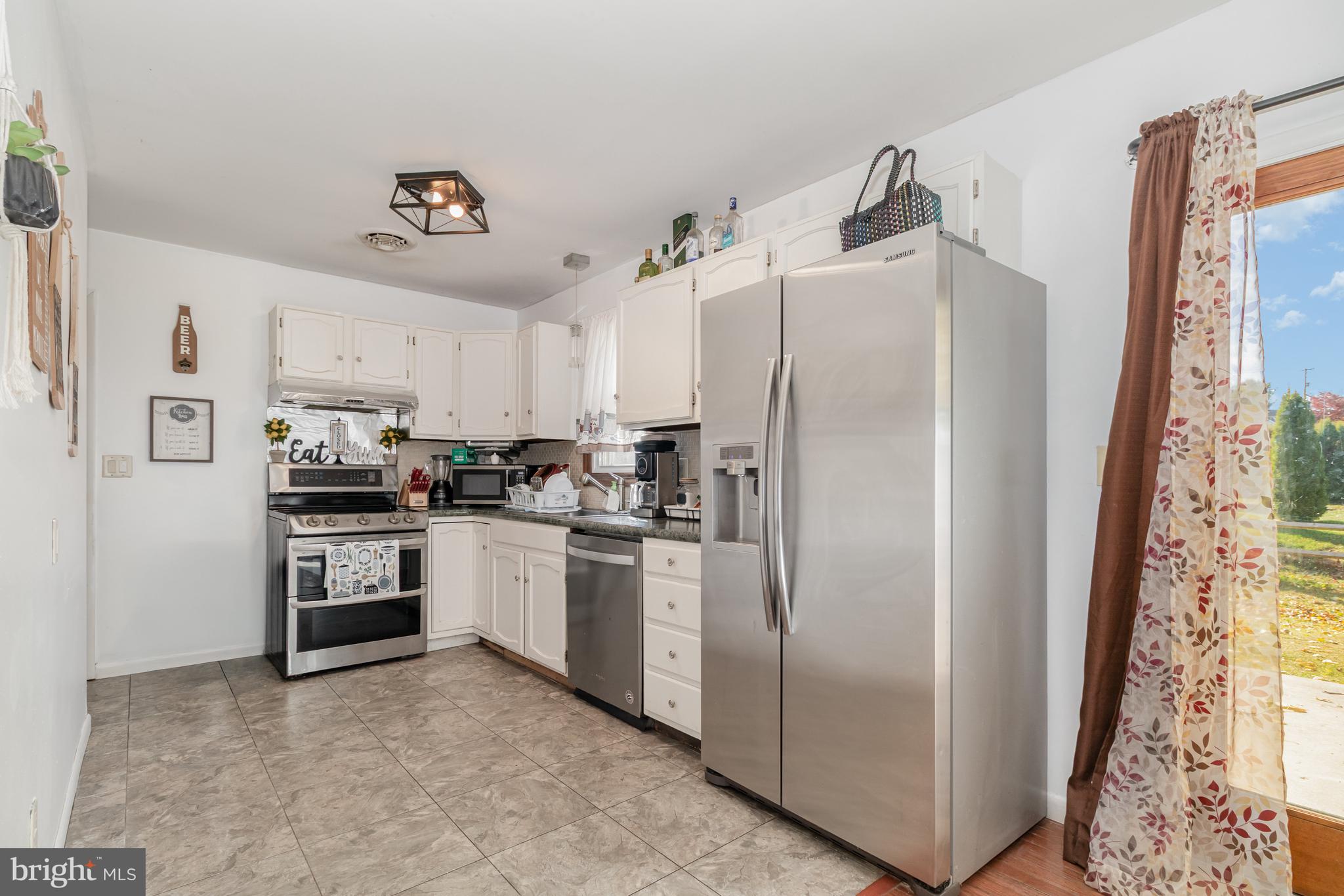 633 HENRY HOUCK LANE