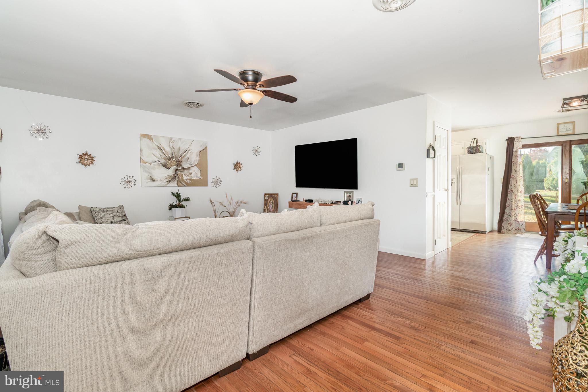 633 HENRY HOUCK LANE