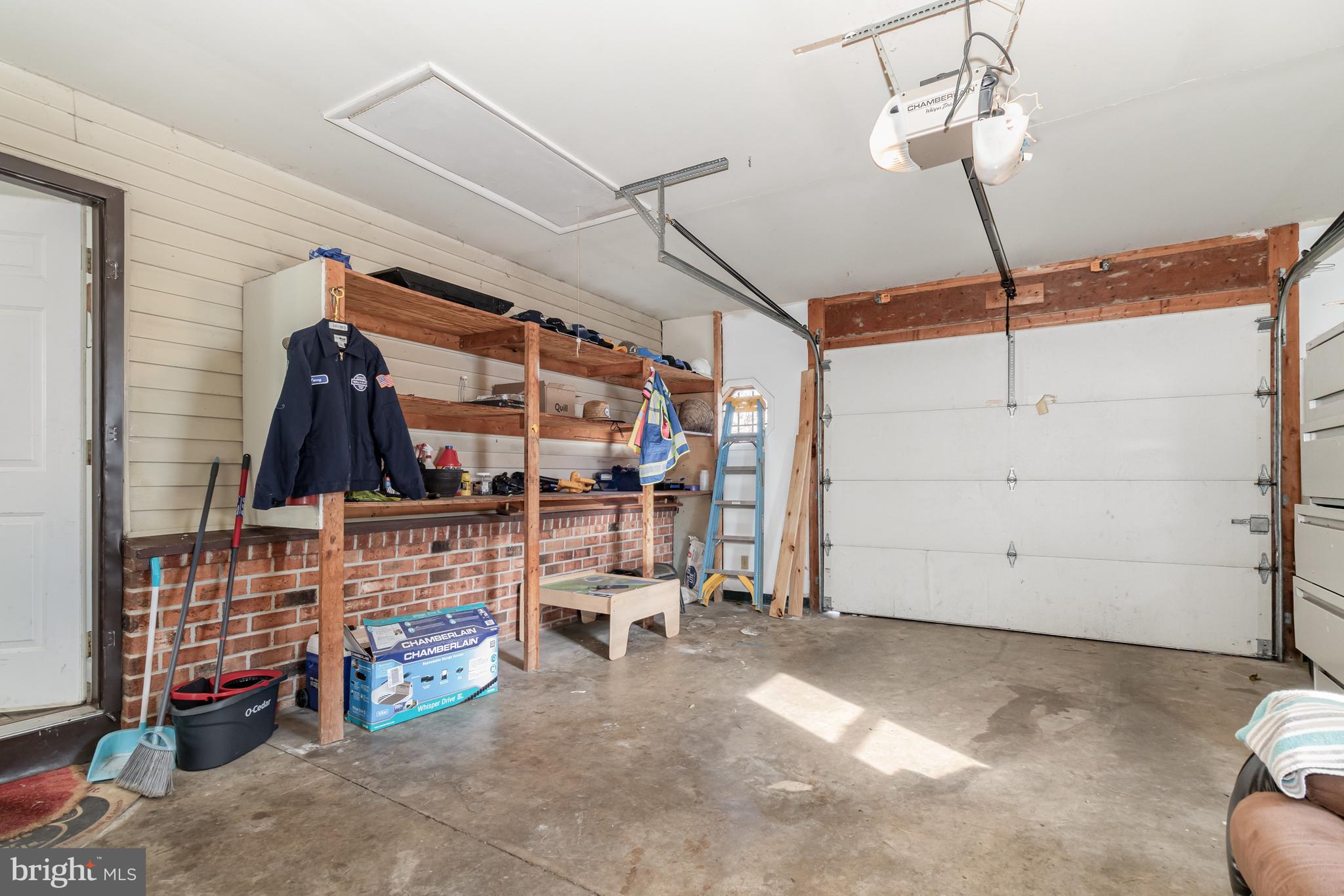 633 HENRY HOUCK LANE