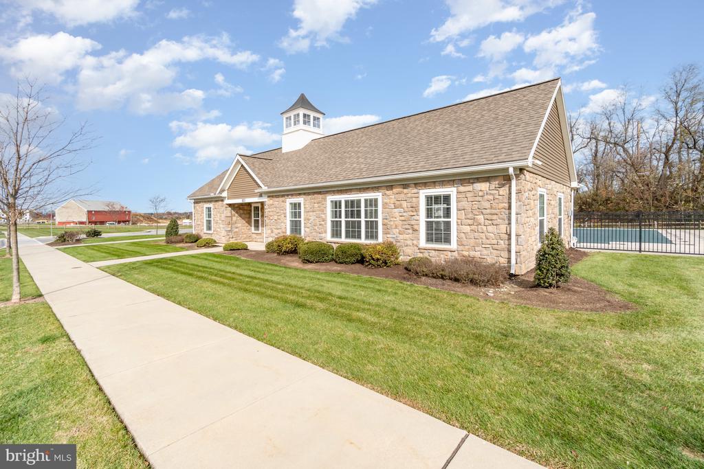 731 FARMWOOD LANE