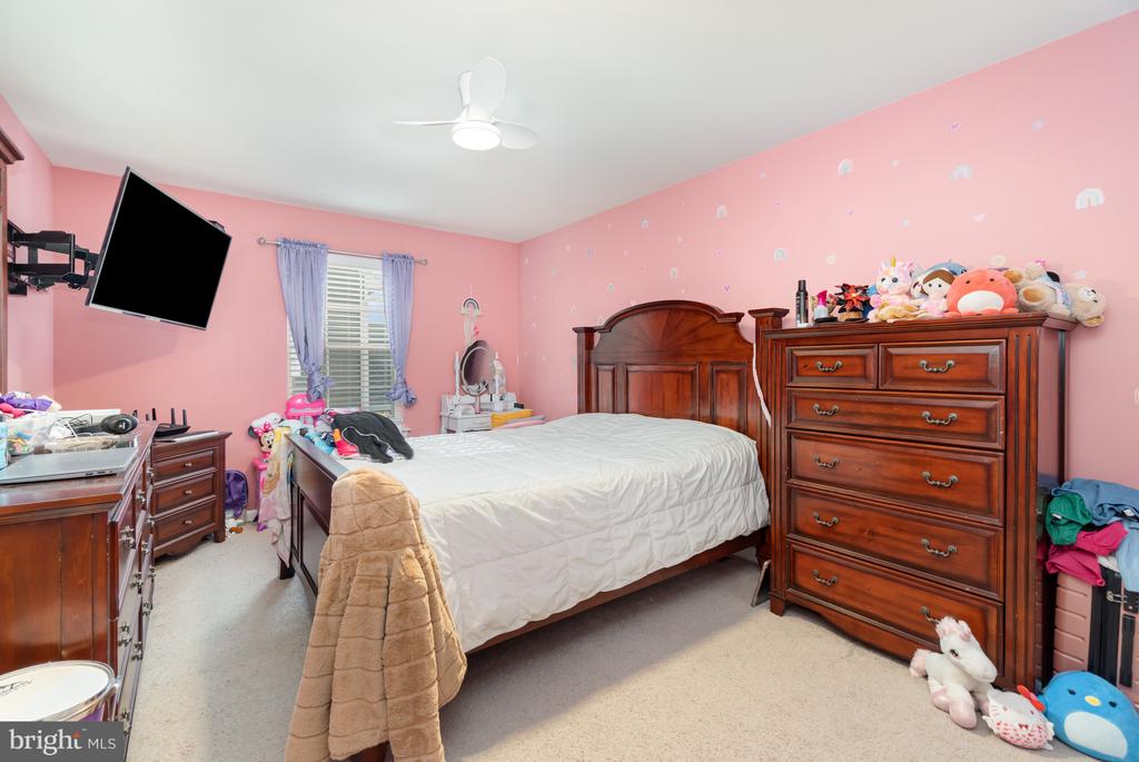 731 FARMWOOD LANE
