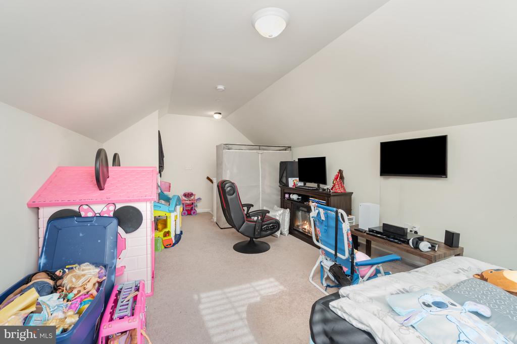 731 FARMWOOD LANE