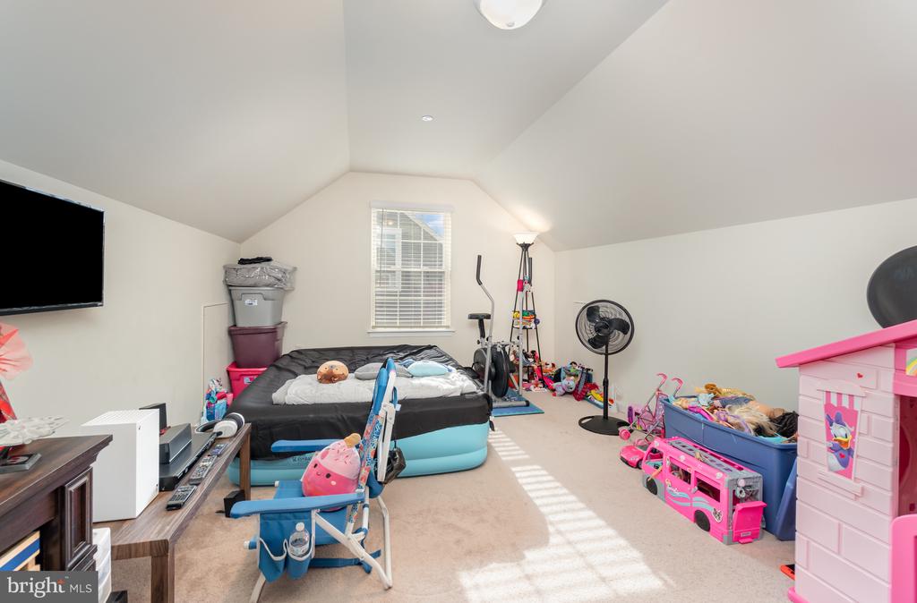 731 FARMWOOD LANE