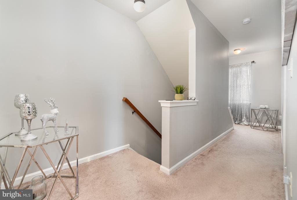 731 FARMWOOD LANE