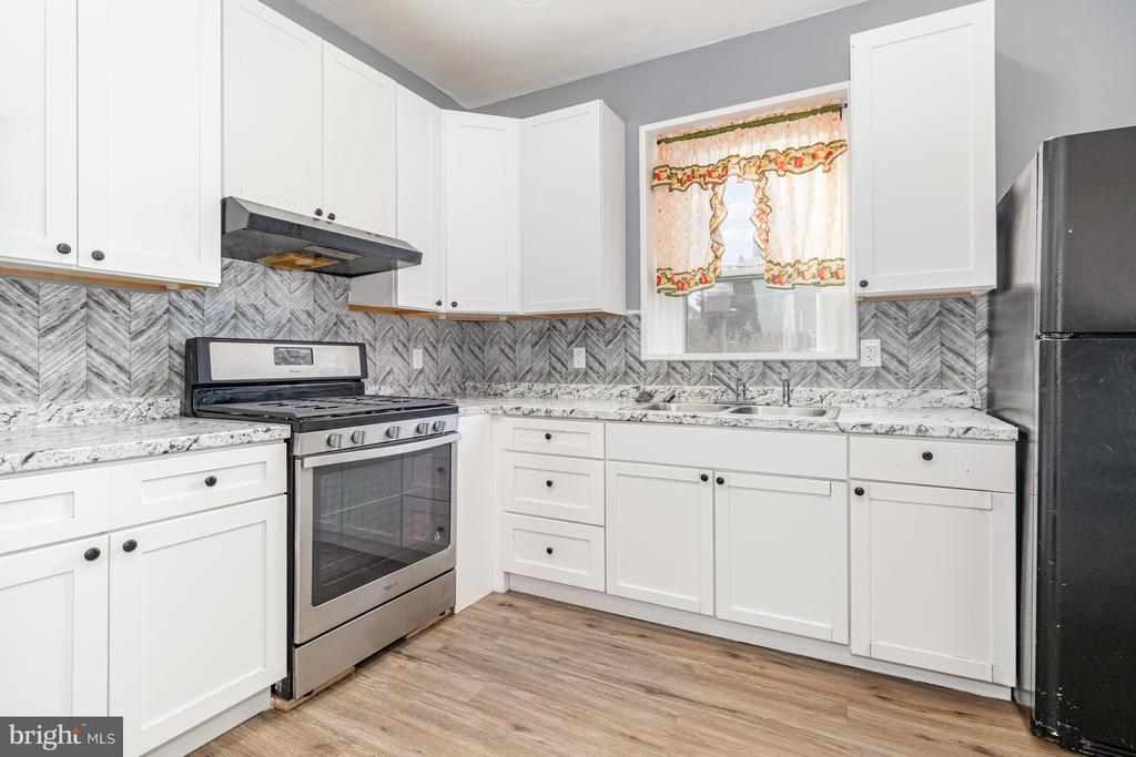 521 N 10TH STREET